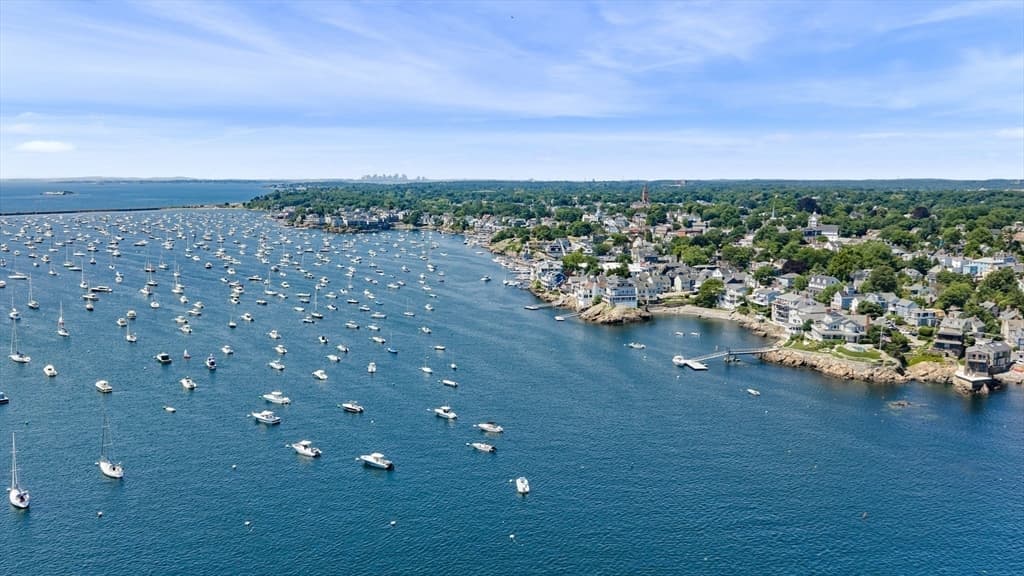 137R Front, Marblehead MA 01945 photo 8
