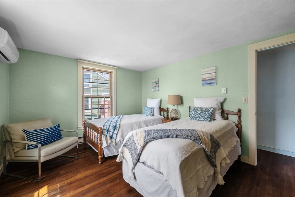 137R Front, Marblehead MA 01945 photo 21
