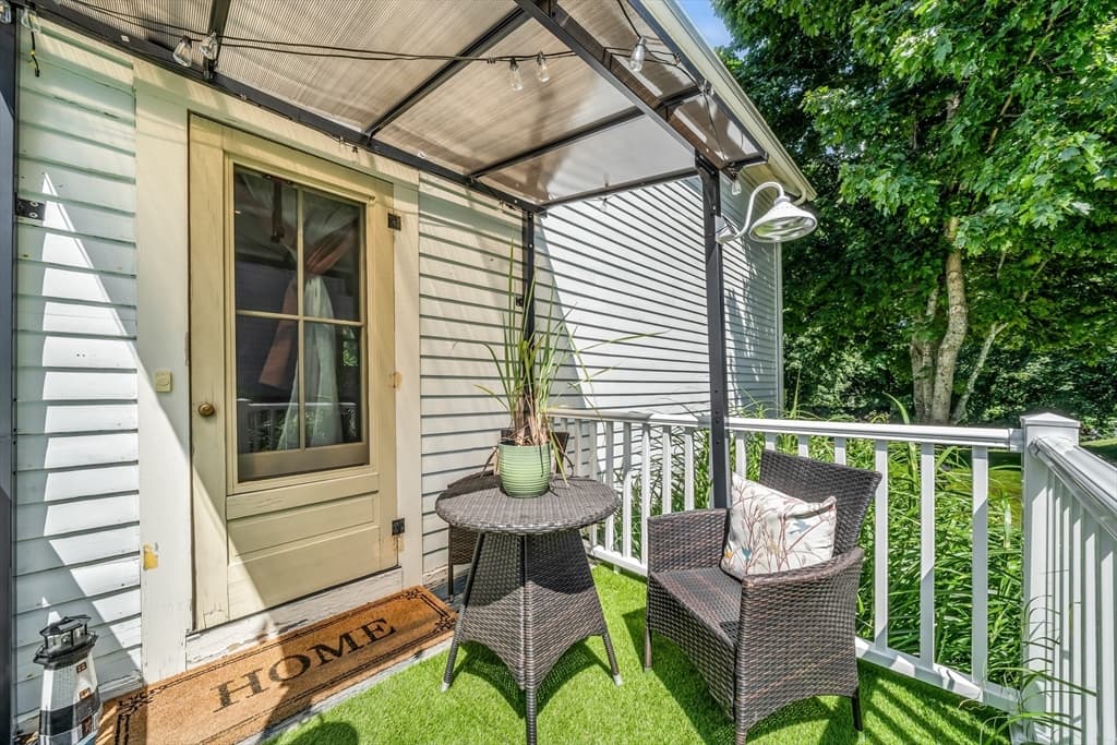 125 Chapin St, Southbridge MA 01550 photo 3