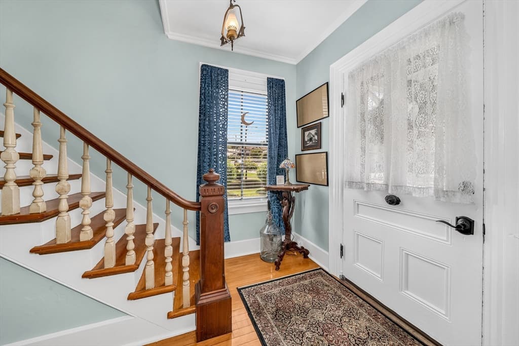 125 Chapin St, Southbridge MA 01550 photo 5