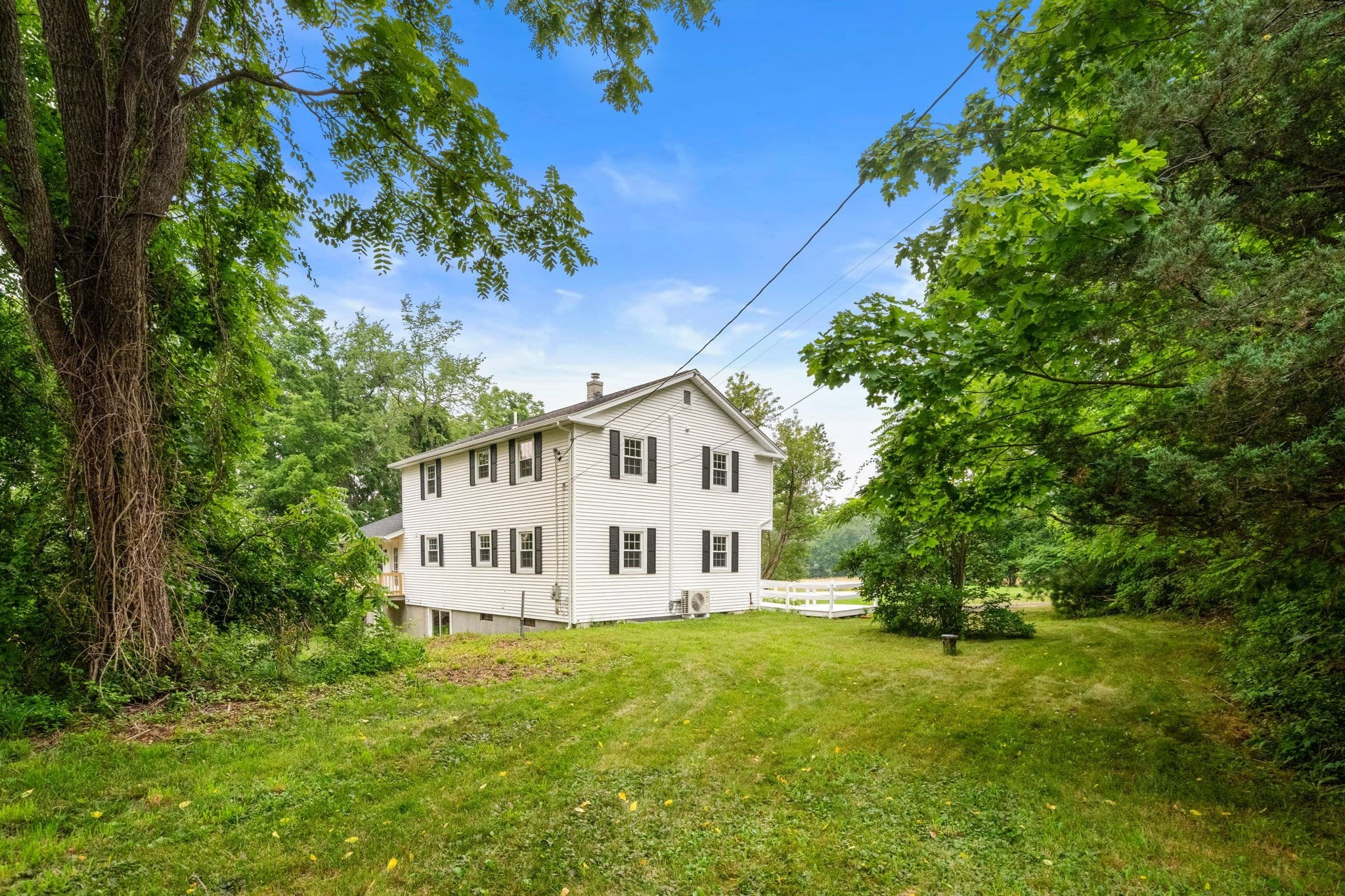 Single Family Residence at 125 Bayview Ave, Berkley MA 02779, Berkley, photo 27 of 39