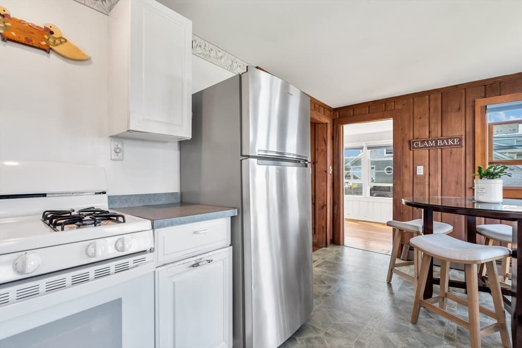 411 Maravista Ave, Falmouth MA 02536 photo 16