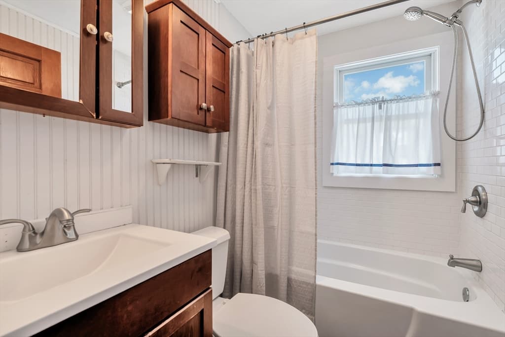 411 Maravista Ave, Falmouth MA 02536 photo 21