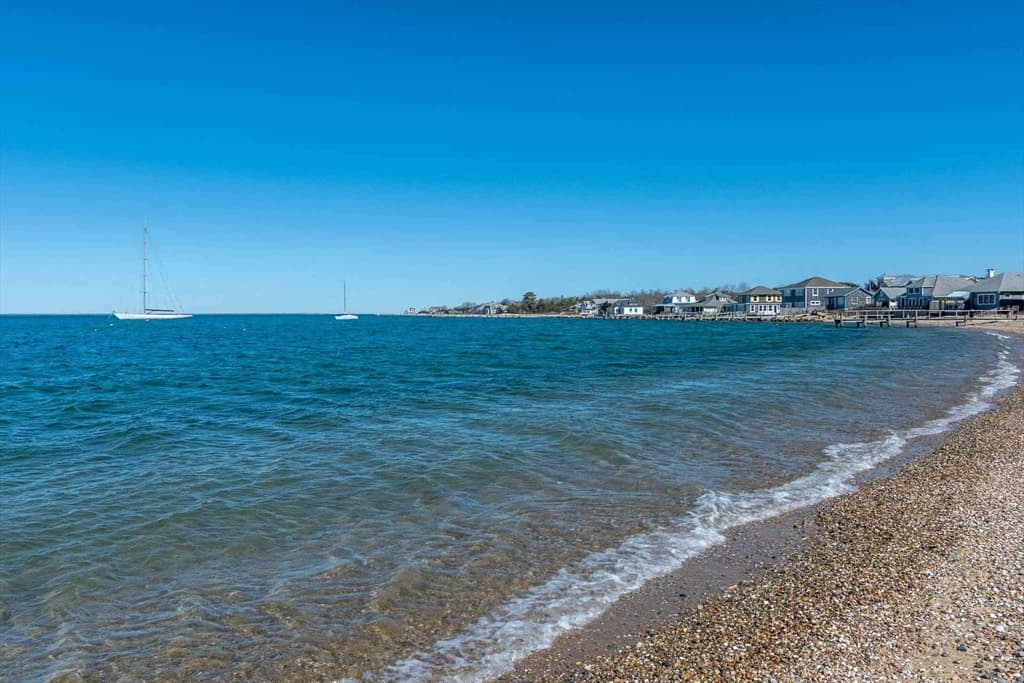 Single Family Residence at 28 Beach Rd, Oak Bluffs MA 02557, photo 3 of 40