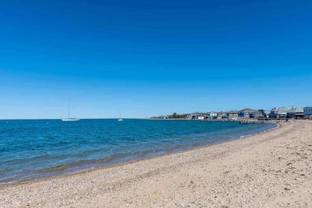Single Family Residence at 28 Beach Rd, Oak Bluffs MA 02557, photo 40 of 40