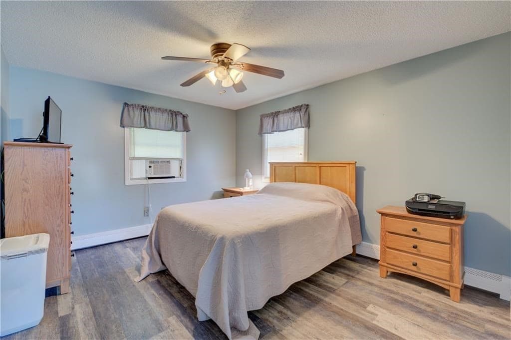 16 Arlington Ave, Warren RI 02885 photo 17
