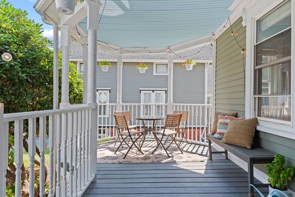 Single Family Residence at 36 Leonard St, North Attleboro MA 02760, photo 6 of 42