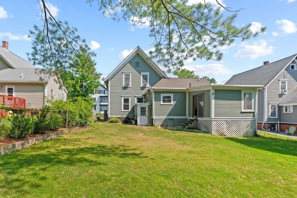 Single Family Residence at 36 Leonard St, North Attleboro MA 02760, photo 7 of 42