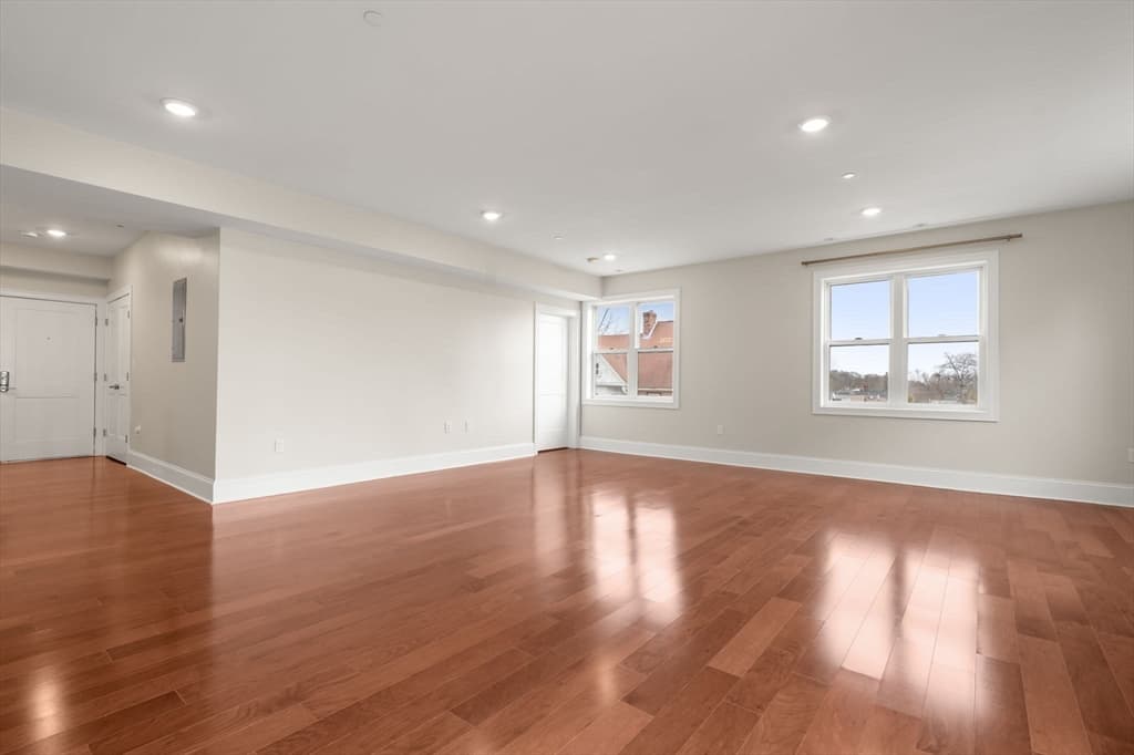 18 Johnson Ave # 3, Quincy MA 02169 photo 10
