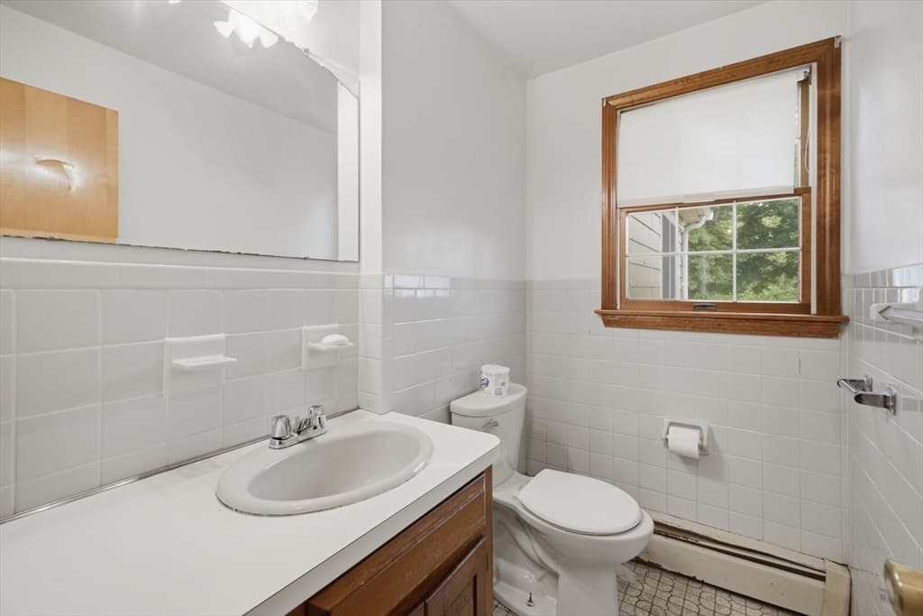 106 Edge Hill Rd, Milton MA 02186 photo 12