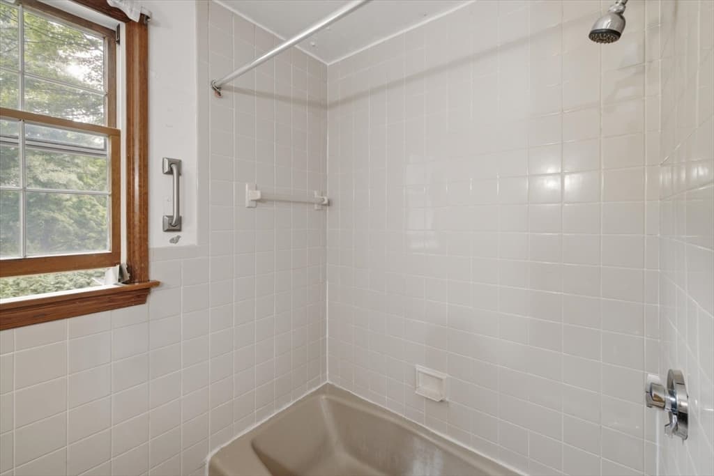 106 Edge Hill Rd, Milton MA 02186 photo 21