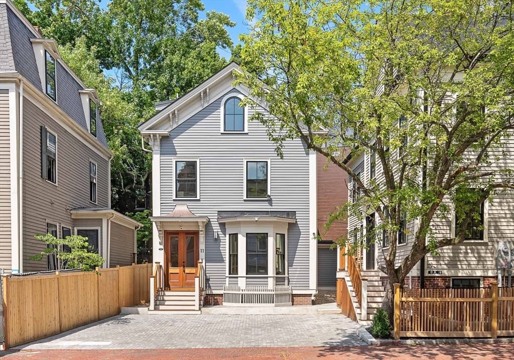 11 Mt. Auburn Street # 11, Cambridge MA 02138