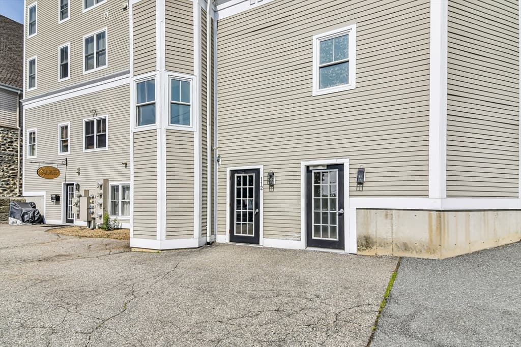 104 Main St # 2, Amesbury MA 01913 photo 23