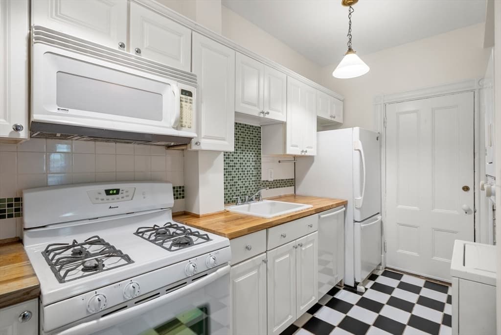 Condominium at 76 Carolina Ave # 1, Boston MA 02130, Boston, photo 9 of 16