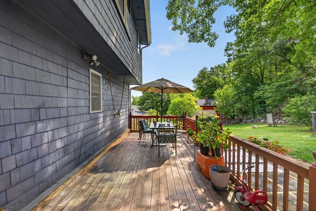 60 Harriett Ave, Burlington MA 01803 photo 7