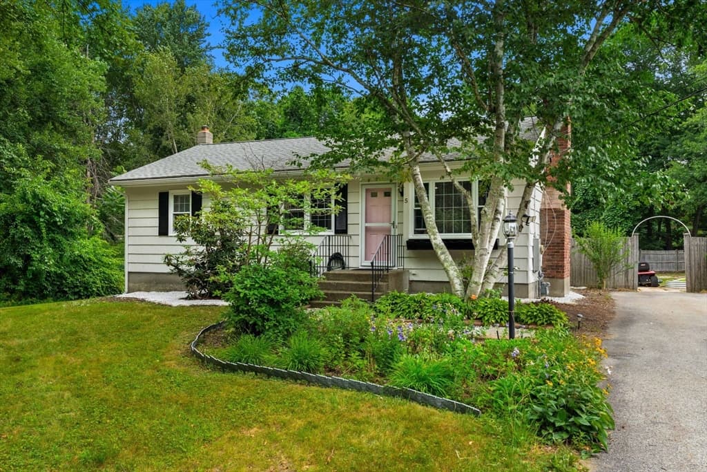 5 Main St, Acton MA 01720