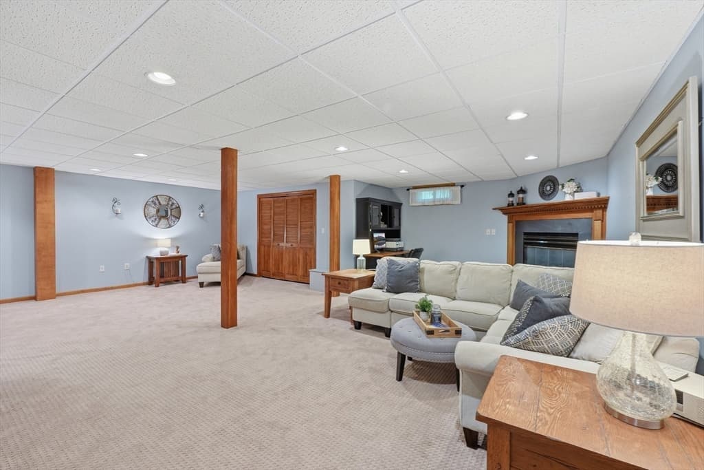 45 Boylston Circle, Shrewsbury MA 01545 photo 33