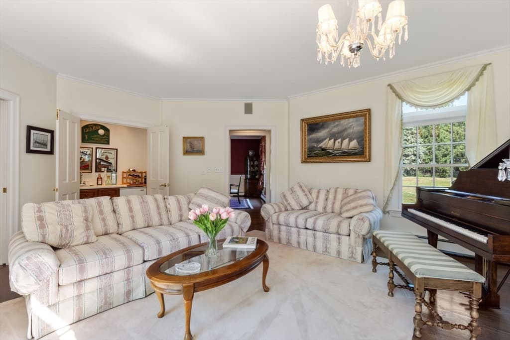 16 Longmeadow Rd, Milton MA 02186 photo 5