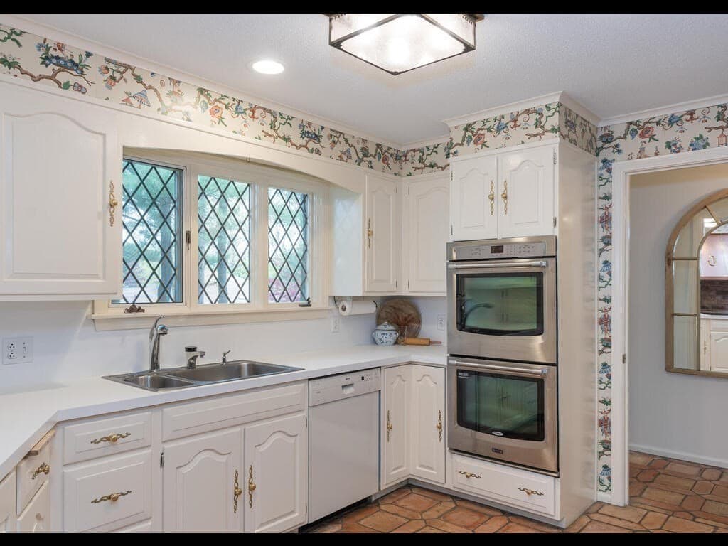 208 Tanglewood Dr, Longmeadow MA 01106 photo 9