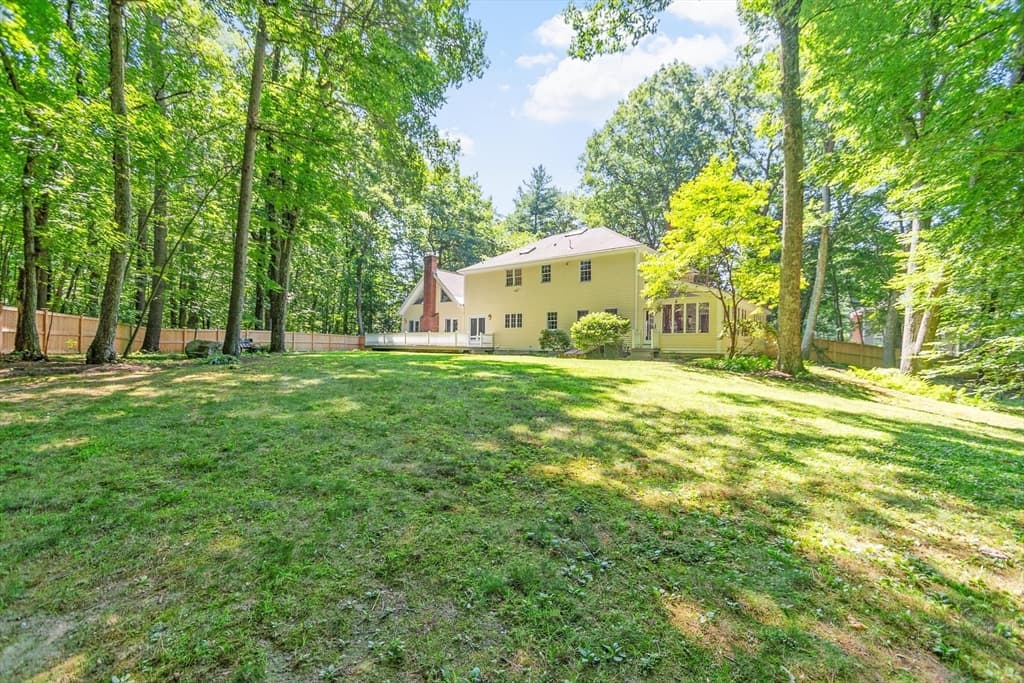 10 Wingate Ln, Acton MA 01720 photo 2