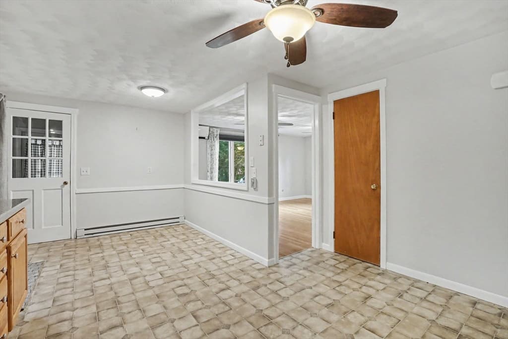 Single Family Residence at 35 Park Forest Rd, Springfield MA 01118, Springfield, photo 12 of 41
