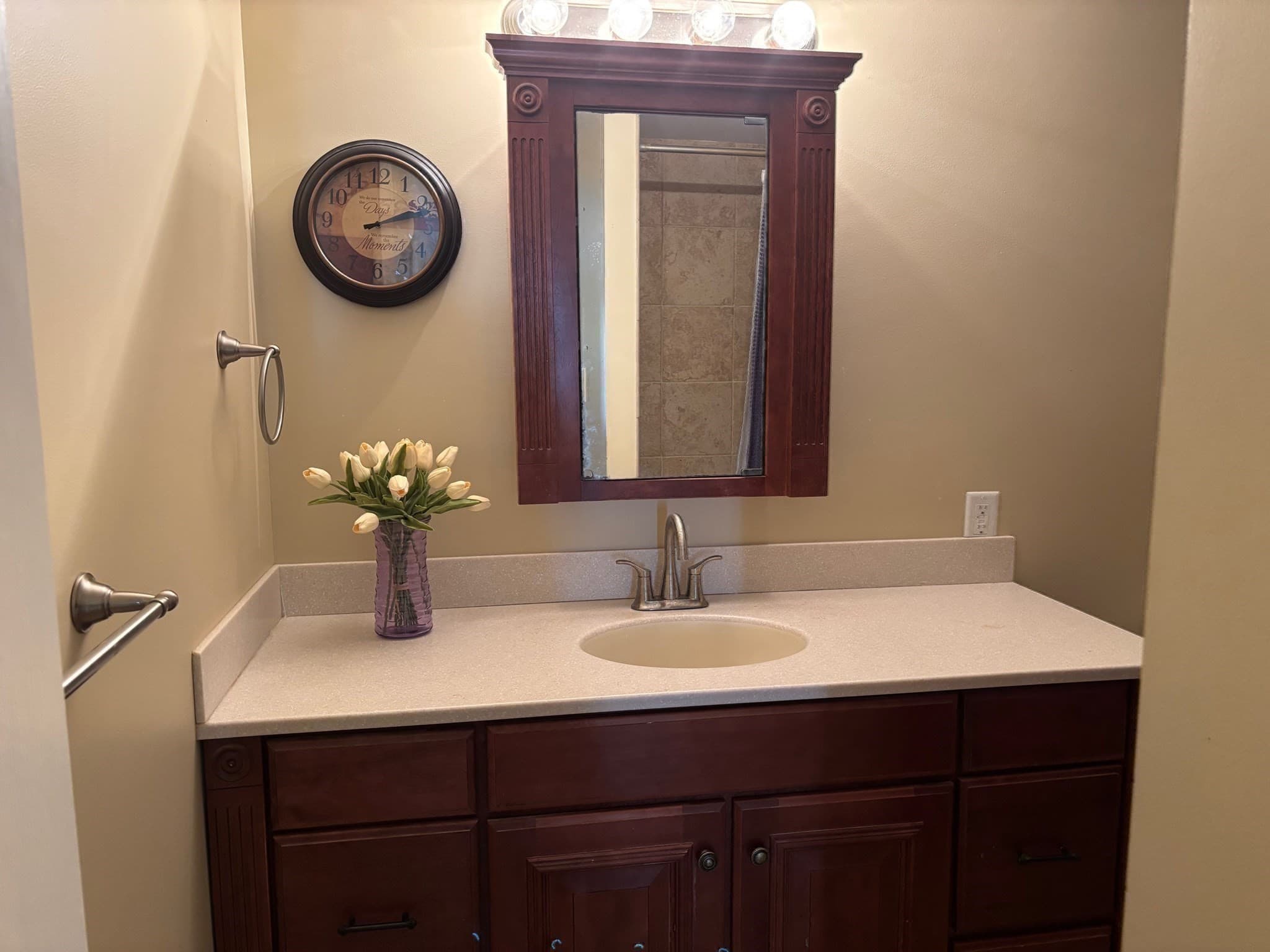 Condominium at 220 Nassau Drive # 220, Springfield MA 01129, Springfield, photo 18 of 25