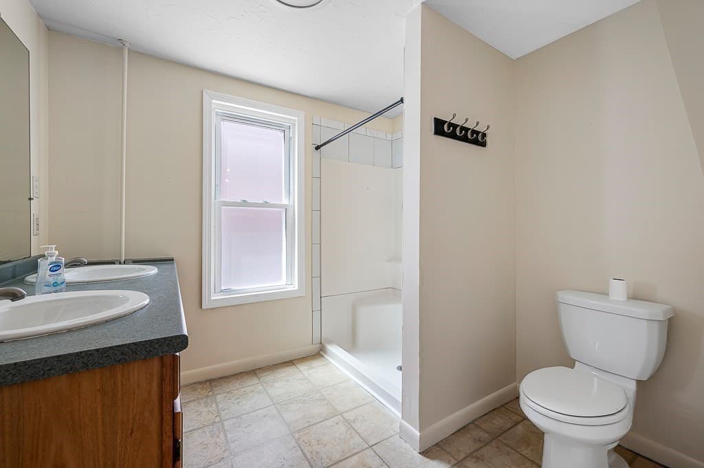 Multi Family at 352 Daniels St, Fitchburg MA 01420, Fitchburg, photo 31 of 42