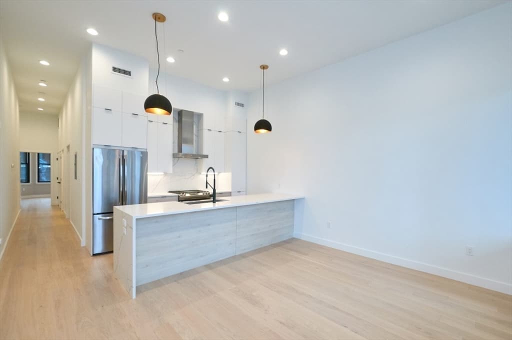 360 Meridian St # 5, Boston MA 02128 photo 6