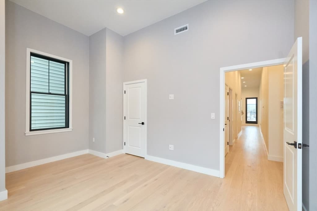360 Meridian St # 5, Boston MA 02128 photo 10