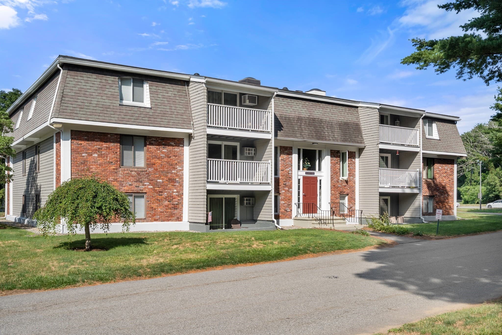 220 Bedford # 5H, Bridgewater MA 02324