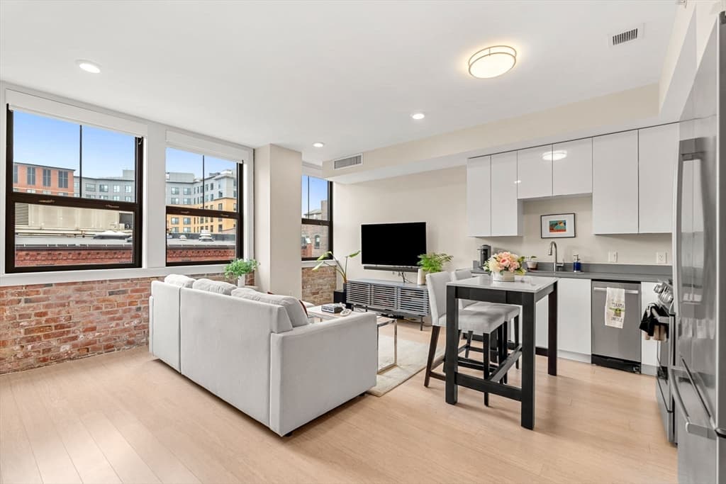 121 Portland St # 609, Boston MA 02114 photo 7