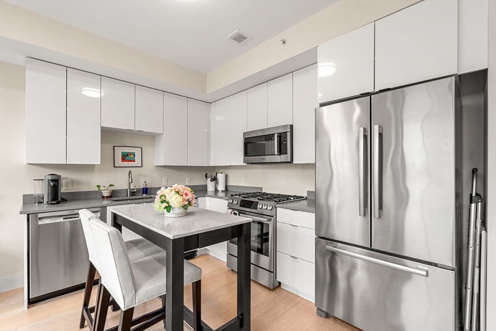 121 Portland St # 609, Boston MA 02114 photo 10
