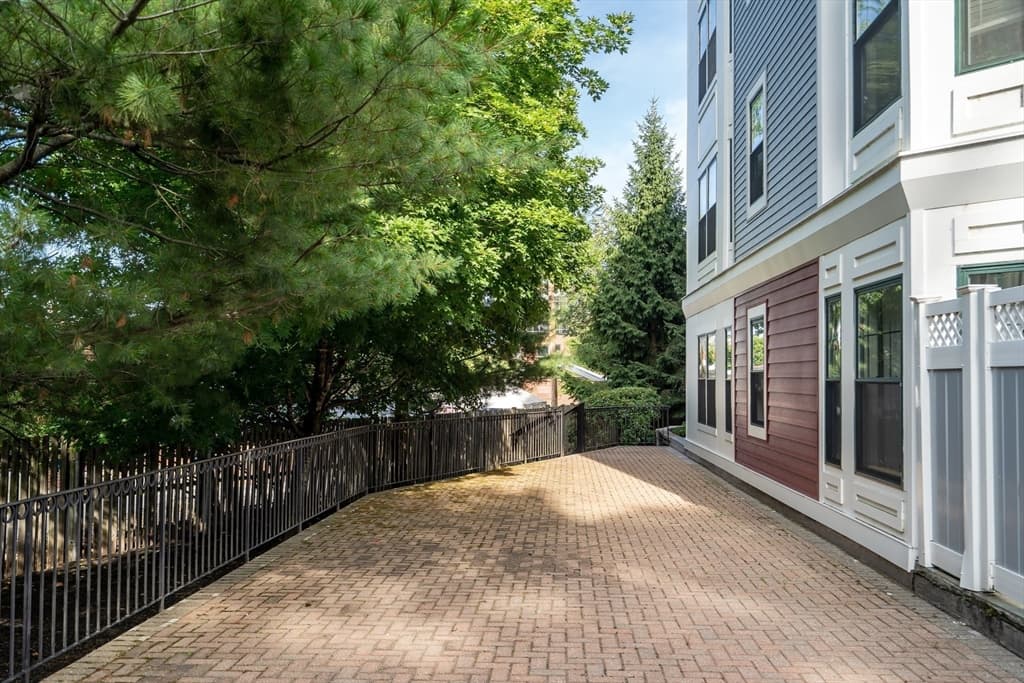 773 Concord Ave # 302, Cambridge MA 02138 photo 21
