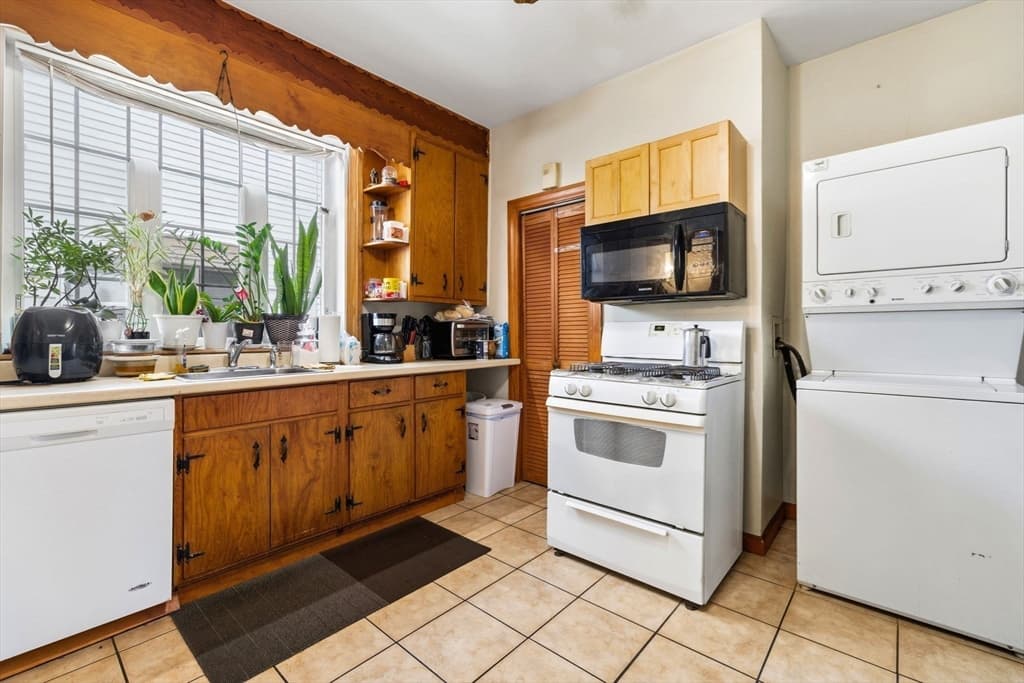 50 Bradford St, Everett MA 02149 photo 7