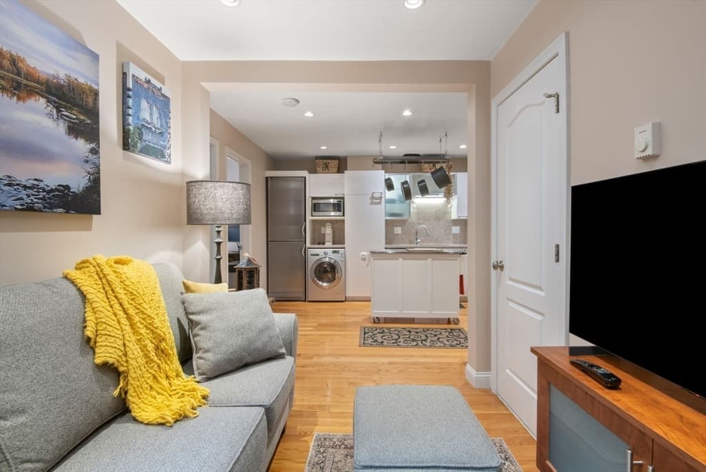 27 Clark Street # 6, Boston MA 02109 photo 12