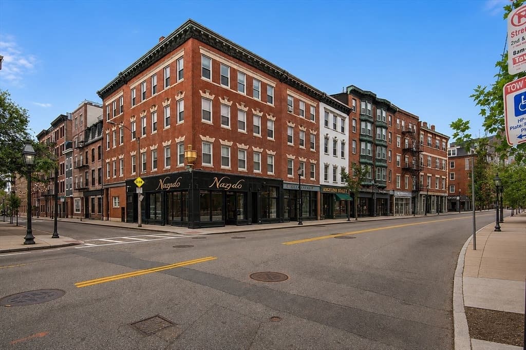 27 Clark Street # 6, Boston MA 02109 photo 22