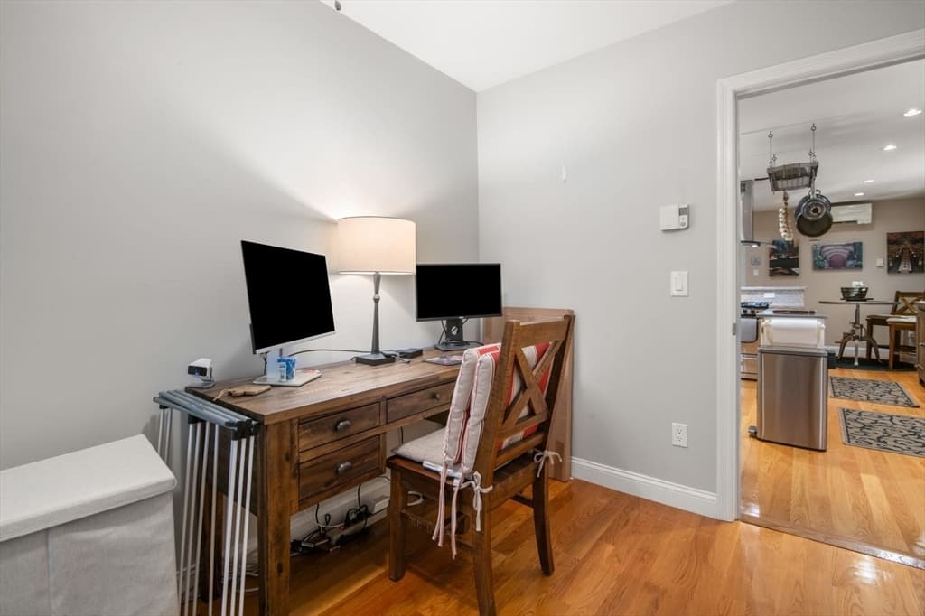 27 Clark Street # 6, Boston MA 02109 photo 18