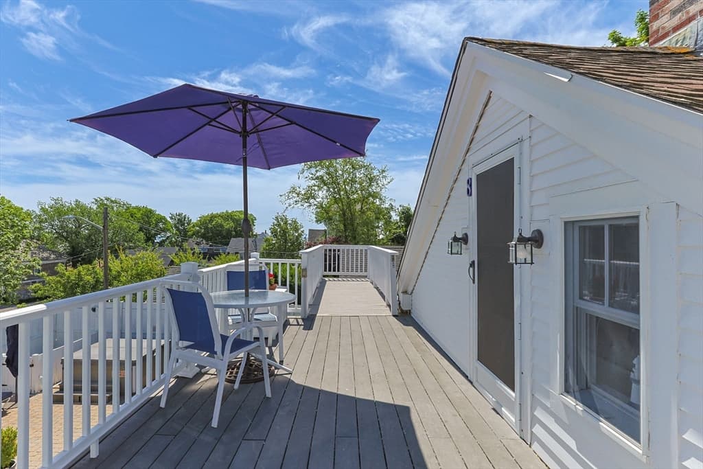 15 Cottage St # 8, Provincetown MA 02657