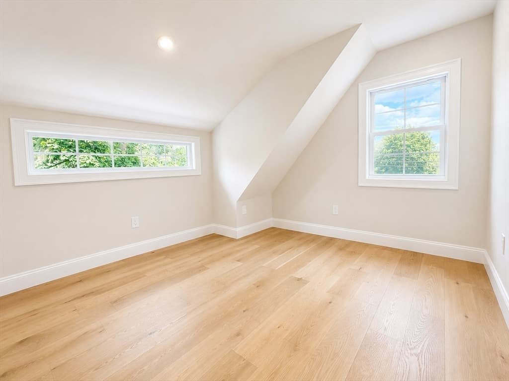 35 Jewett St, Newton MA 02458 photo 11