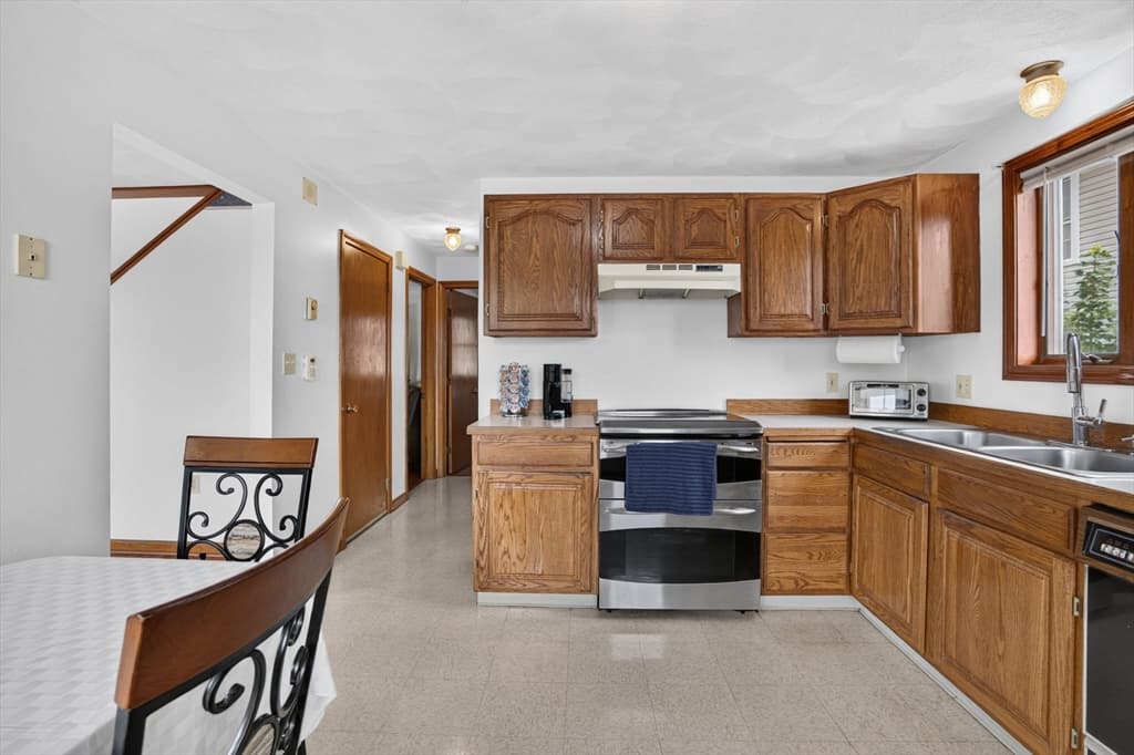30 Brownville Ave, Lynn MA 01902 photo 26