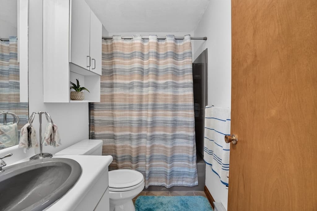 30 Brownville Ave, Lynn MA 01902 photo 8