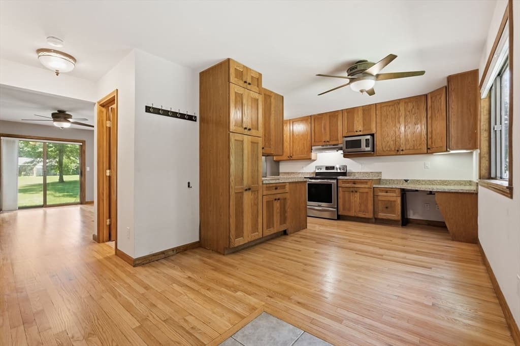 170 E Hadley Rd # 96, Amherst MA 01002 photo 3