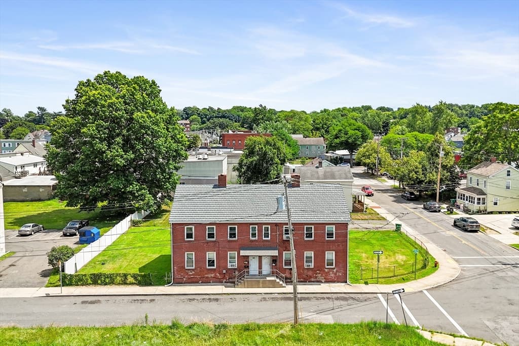 64-66 Front St, Chicopee MA 01013