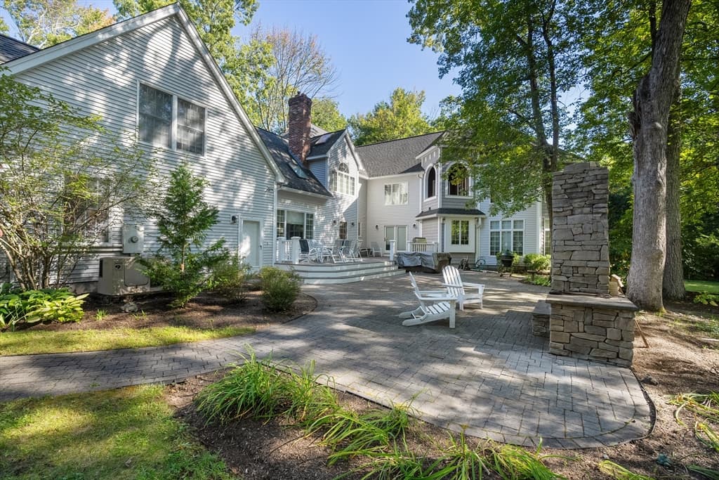 Single Family Residence at 117 Castle Hill Rd, Windham NH 03087, Windham, photo 6 of 36