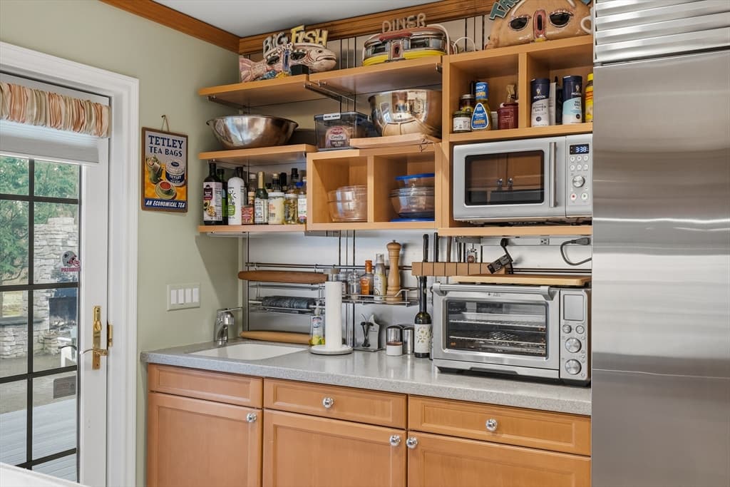 Single Family Residence at 117 Castle Hill Rd, Windham NH 03087, Windham, photo 11 of 36