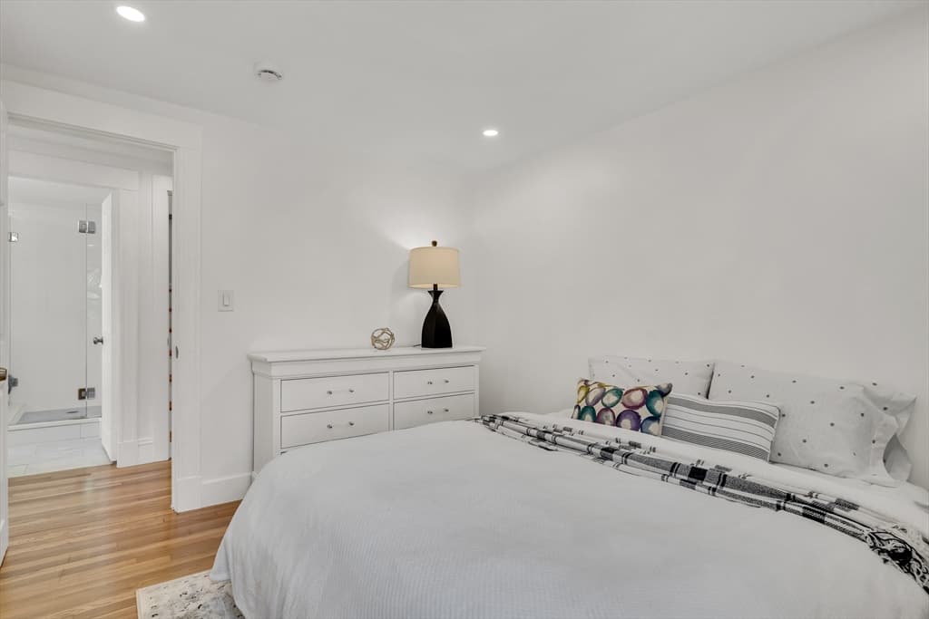 10 Parker Ave, Newton MA 02459 photo 25