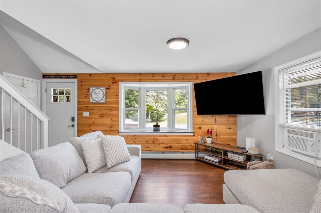 103 Fox Ave, Dracut MA 01826 photo 6