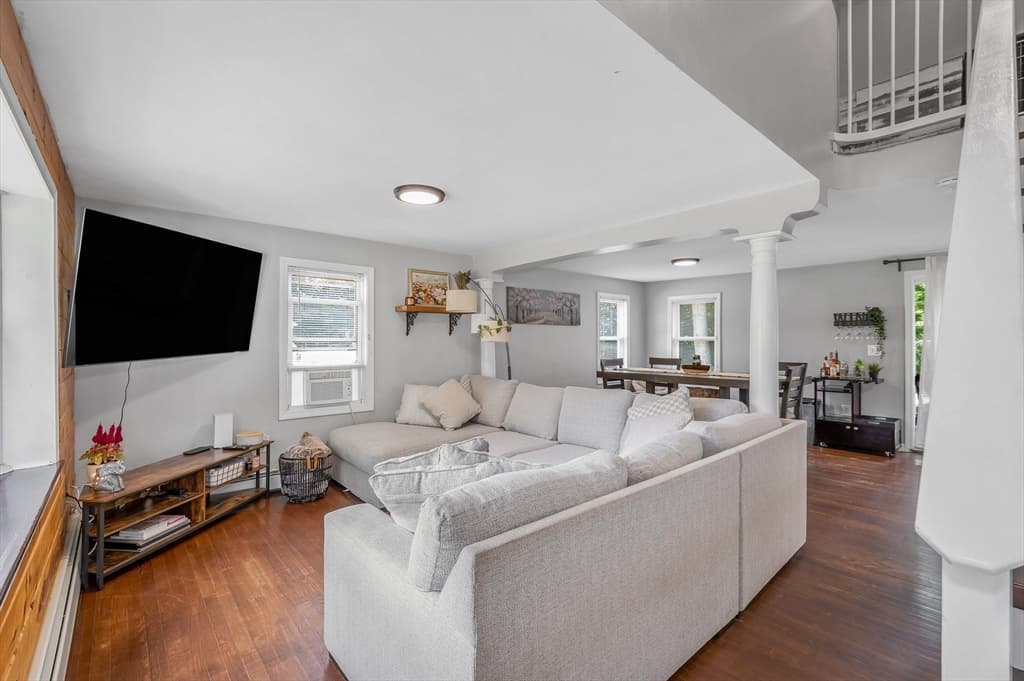 103 Fox Ave, Dracut MA 01826 photo 4