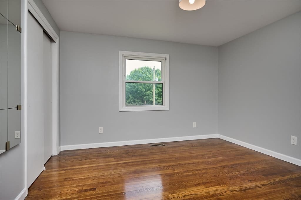 194 Pleasant St, East Longmeadow MA 01028 photo 15