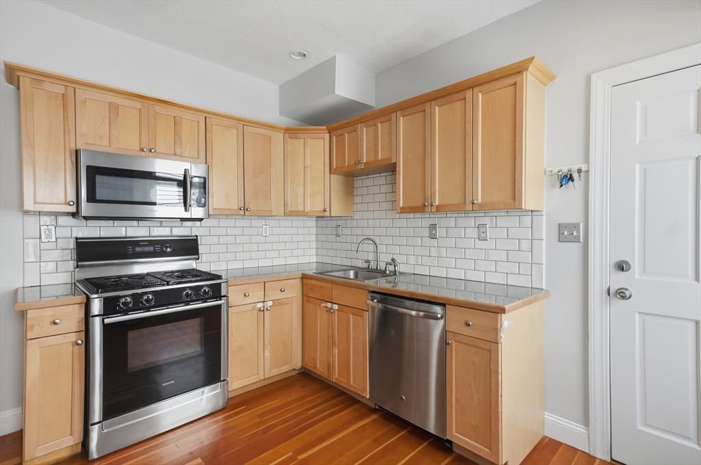 15 Juliette St # 2, Boston MA 02122 photo 8
